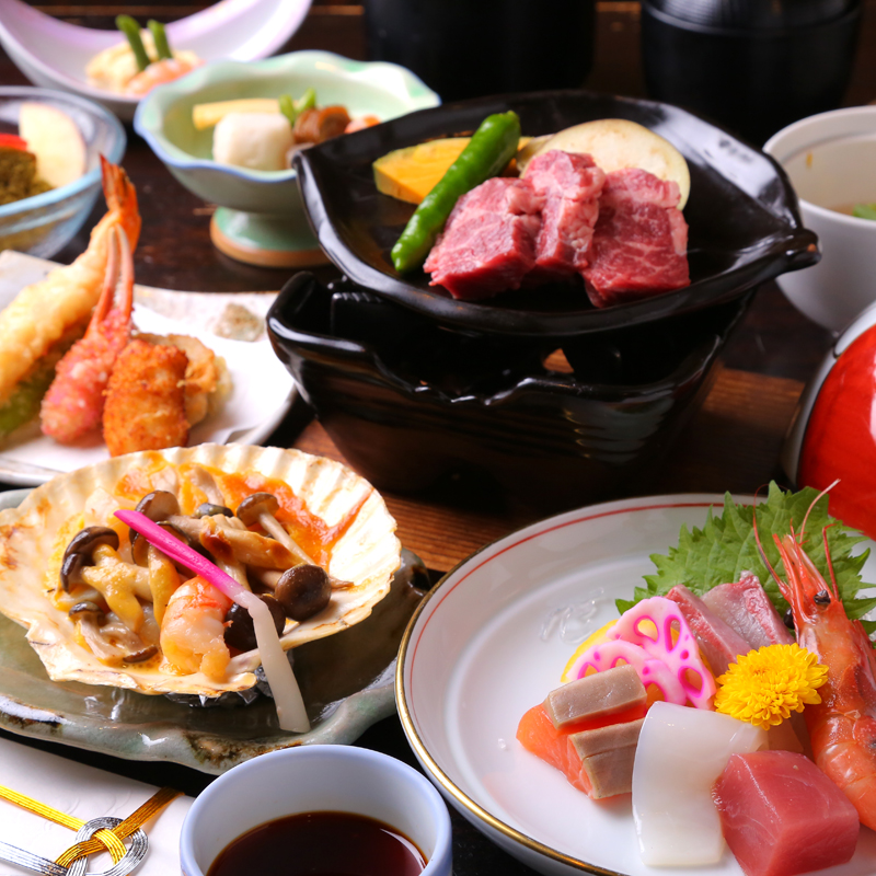素材にこだわった豊富な一品料理